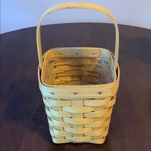 Longaberger Medium Peg Basket